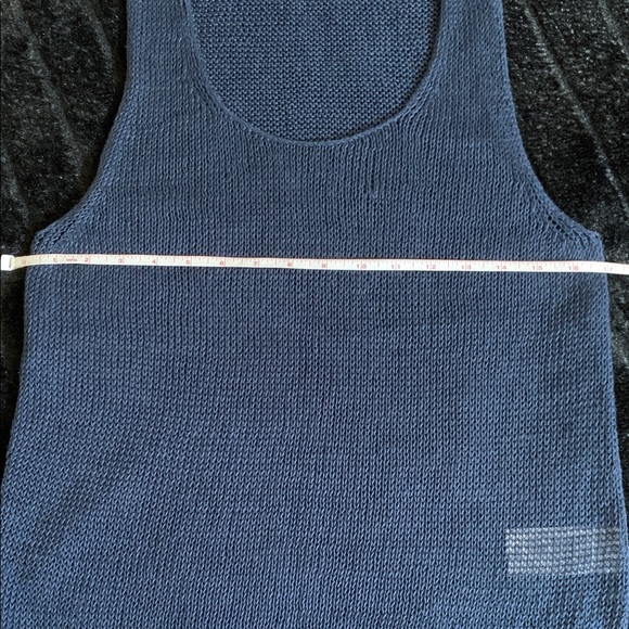 COASTAL LUXE | Vince Beachy Linen Open Stitch Knit Tank in Navy Blue Size Medium - Picture 6 of 9